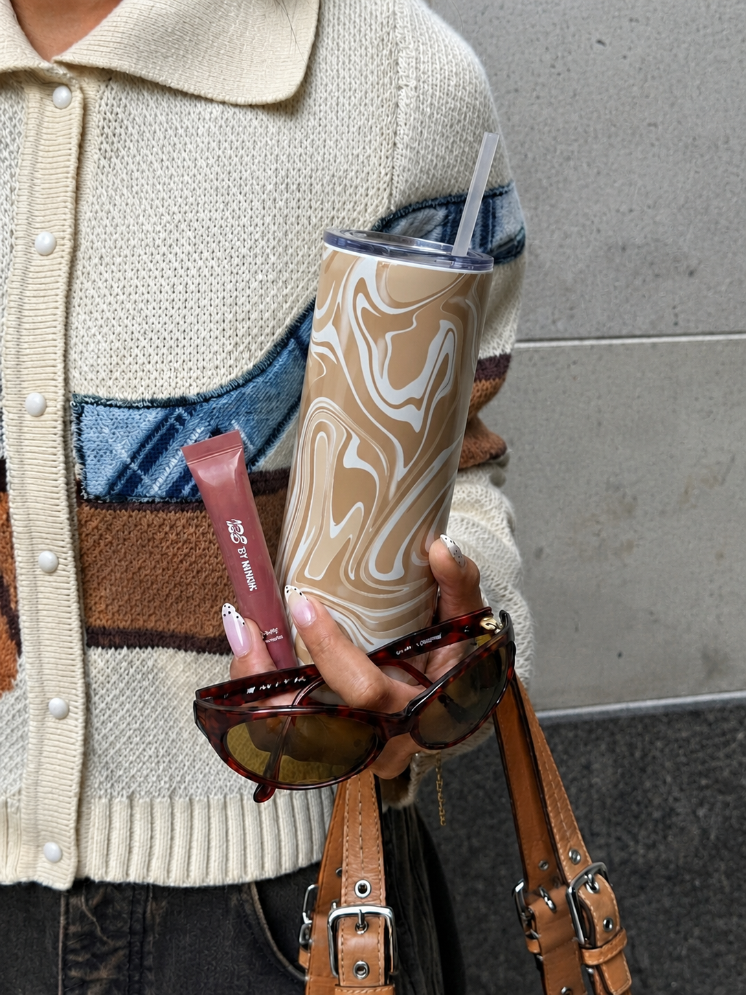 Colossal Tumbler 700ML with Straw | Brown Baddie Print |Double Walled Insulated Tumbler 7-8 hrs 1219 Avenue