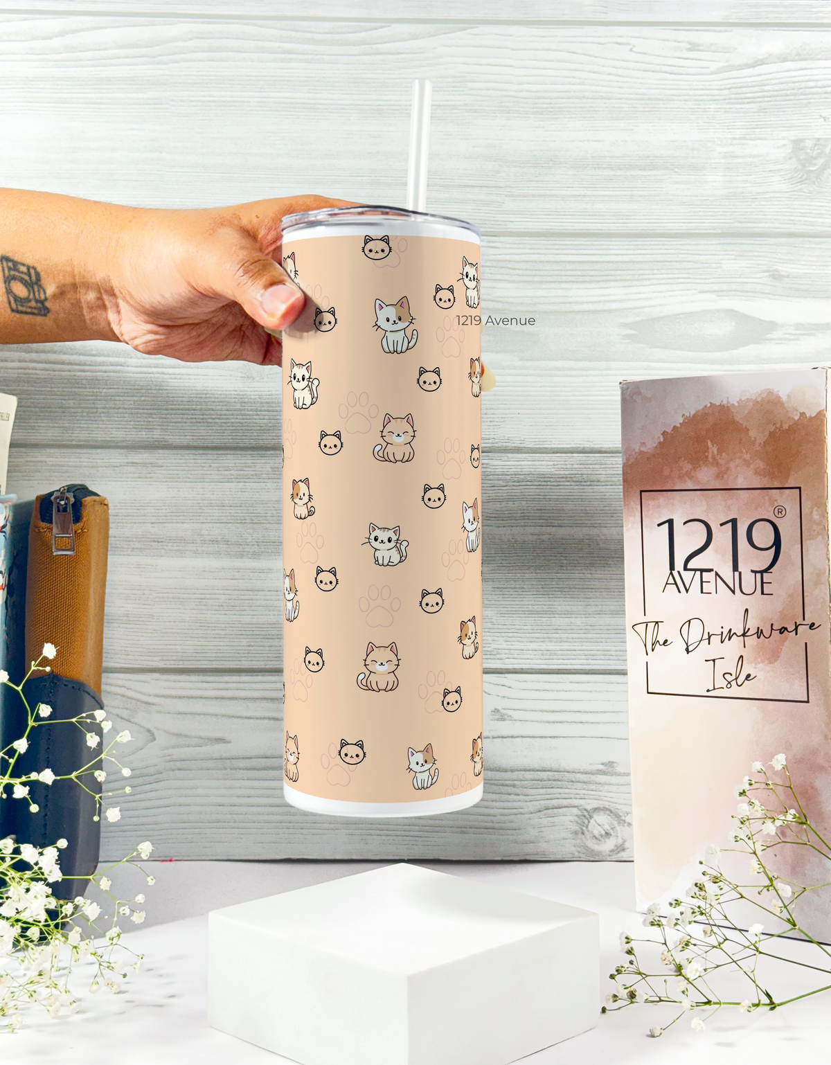 Colossal Tumbler 700ML with Straw | Cutie Catty Print |Double Walled Insulated Tumbler 7-8 hrs 1219 Avenue