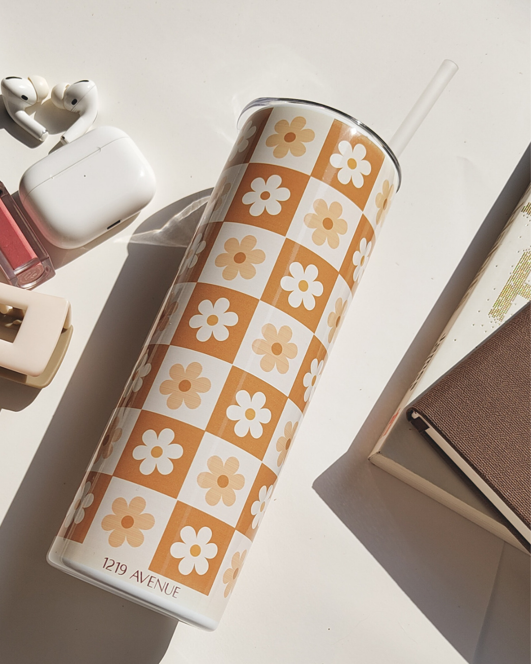 Colossal Tumbler 700ml with Straw | Daisy Dreamer All Over Print| Double Walled Insulated Tumbler 7-8 hrs 1219 Avenue India