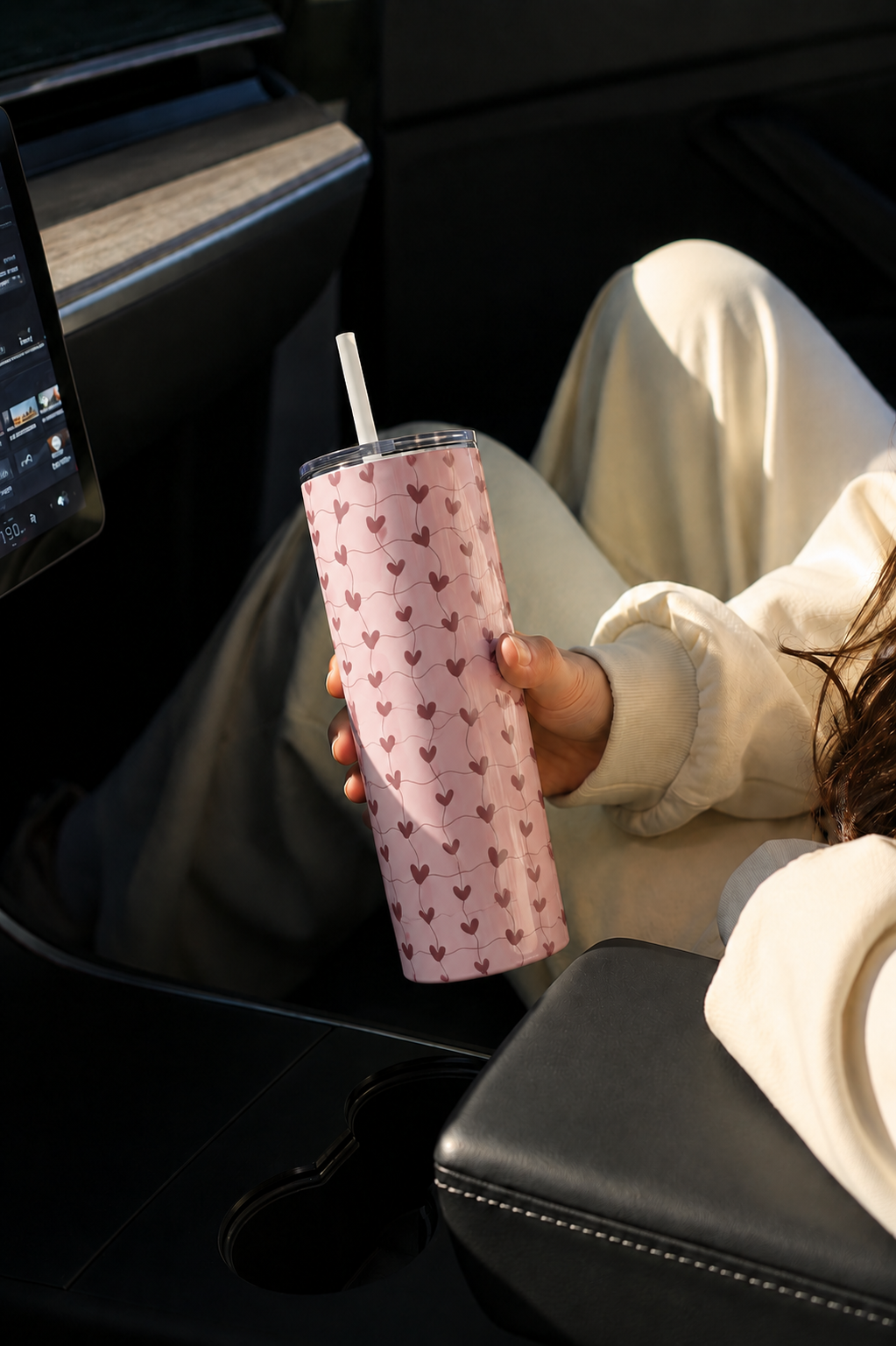 Colossal Tumbler 700ML with Straw| Heart Strings Print |Double Walled Insulated Tumbler 7-8 hrs 1219 Avenue
