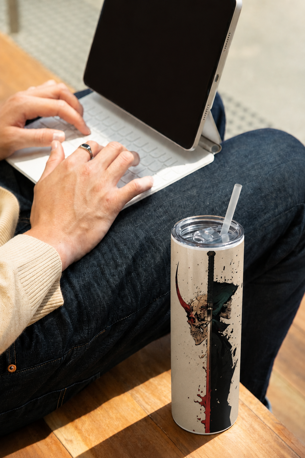 Colossal Tumbler 700ML with Straw | Split Soul Print | Double Walled Insulated Hot & Cold Tumbler 7–8 Hours 1219 Avenue