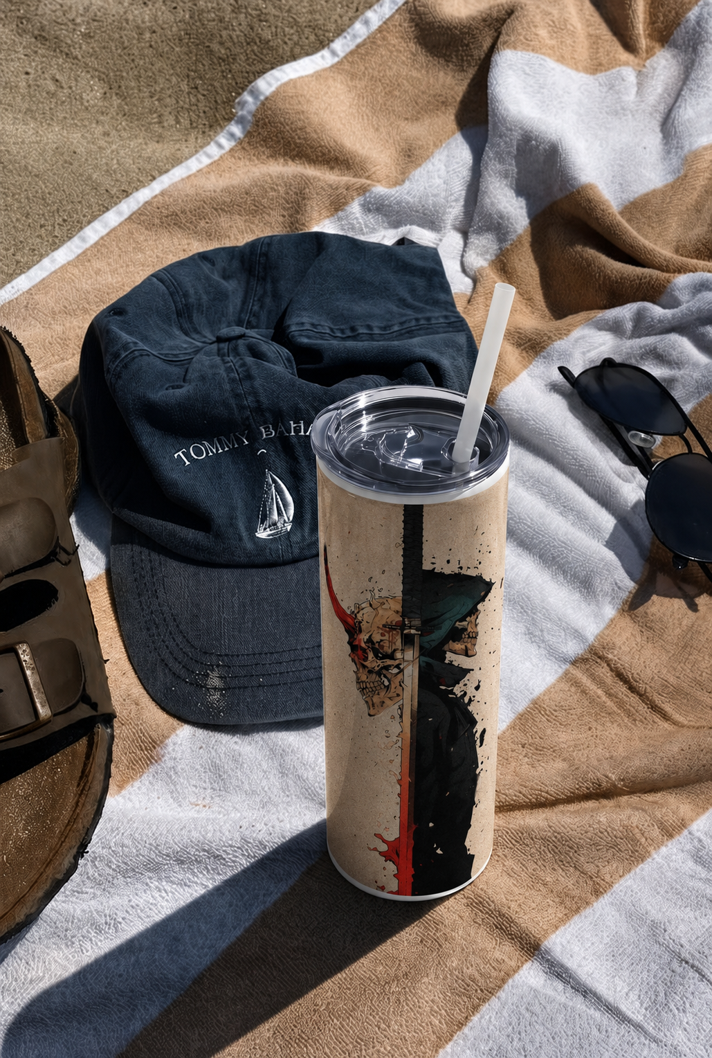 Colossal Tumbler 700ML with Straw | Split Soul Print | Double Walled Insulated Hot & Cold Tumbler 7–8 Hours 1219 Avenue