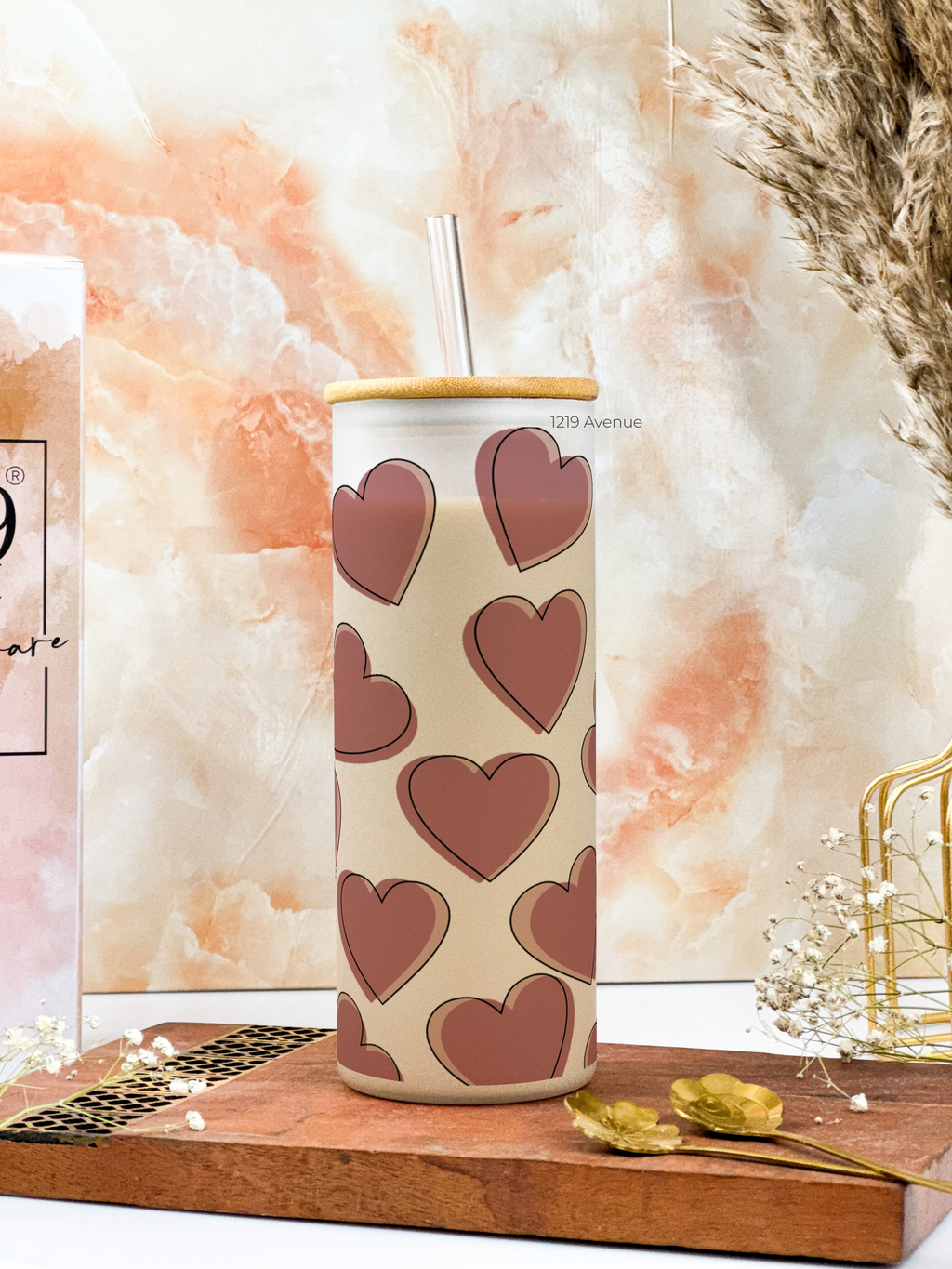 Frosted Grande Sipper 650ml| Big on Love Print| 20oz Tall Tumbler with Straw and Lid 1219 Avenue India