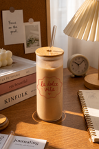 Frosted Grande Sipper 650ml| Dois Romance Print| 20oz Tall Tumbler with Straw and Lid 1219 Avenue