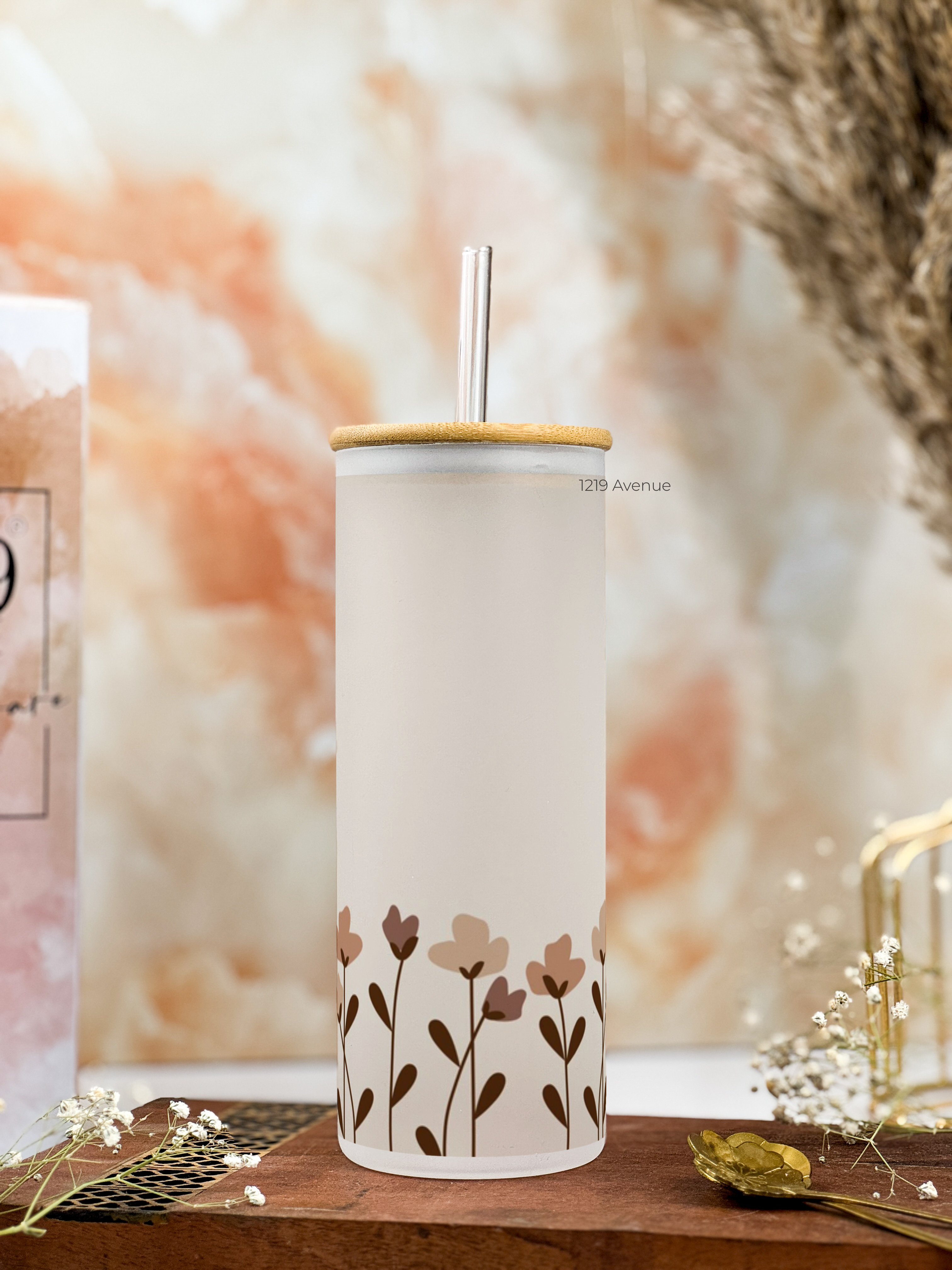 Frosted Grande Sipper 650ml| Flower Valley Print| 20oz Tall Tumbler with Straw and Lid 1219 Avenue