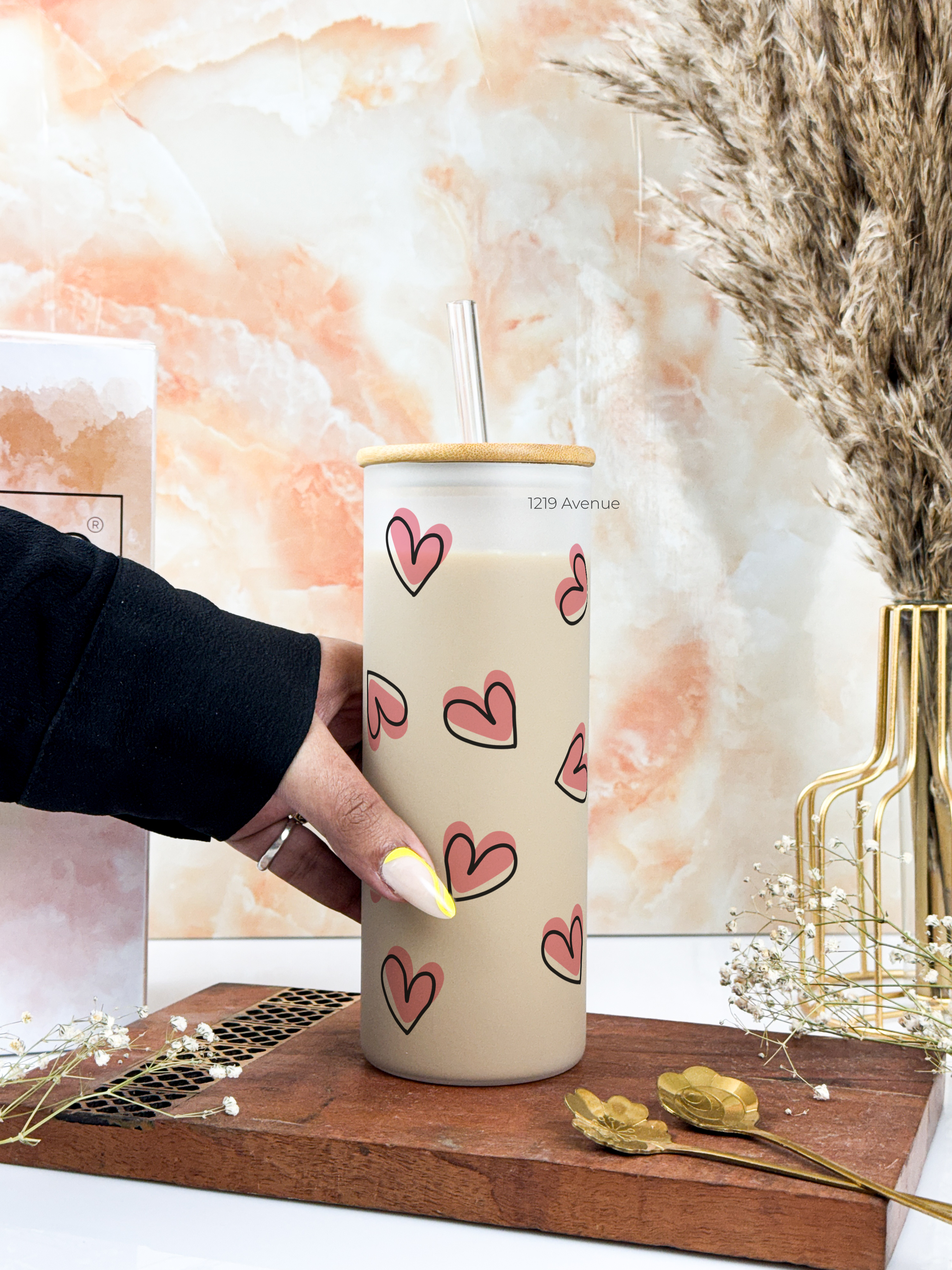 Frosted Grande Sipper 650ml| Pink Hearts All Over Print| 20oz Tall Tumbler with straw and lid 1219 Avenue India