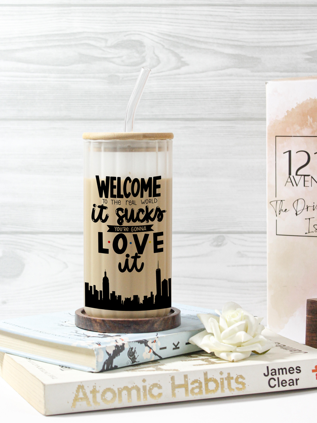 Frosted Ripple Taille Sipper 500ml| Friends Themed Print | 18oz Ripple Frosted Glass Tumbler with lid and straw 1219 Avenue India