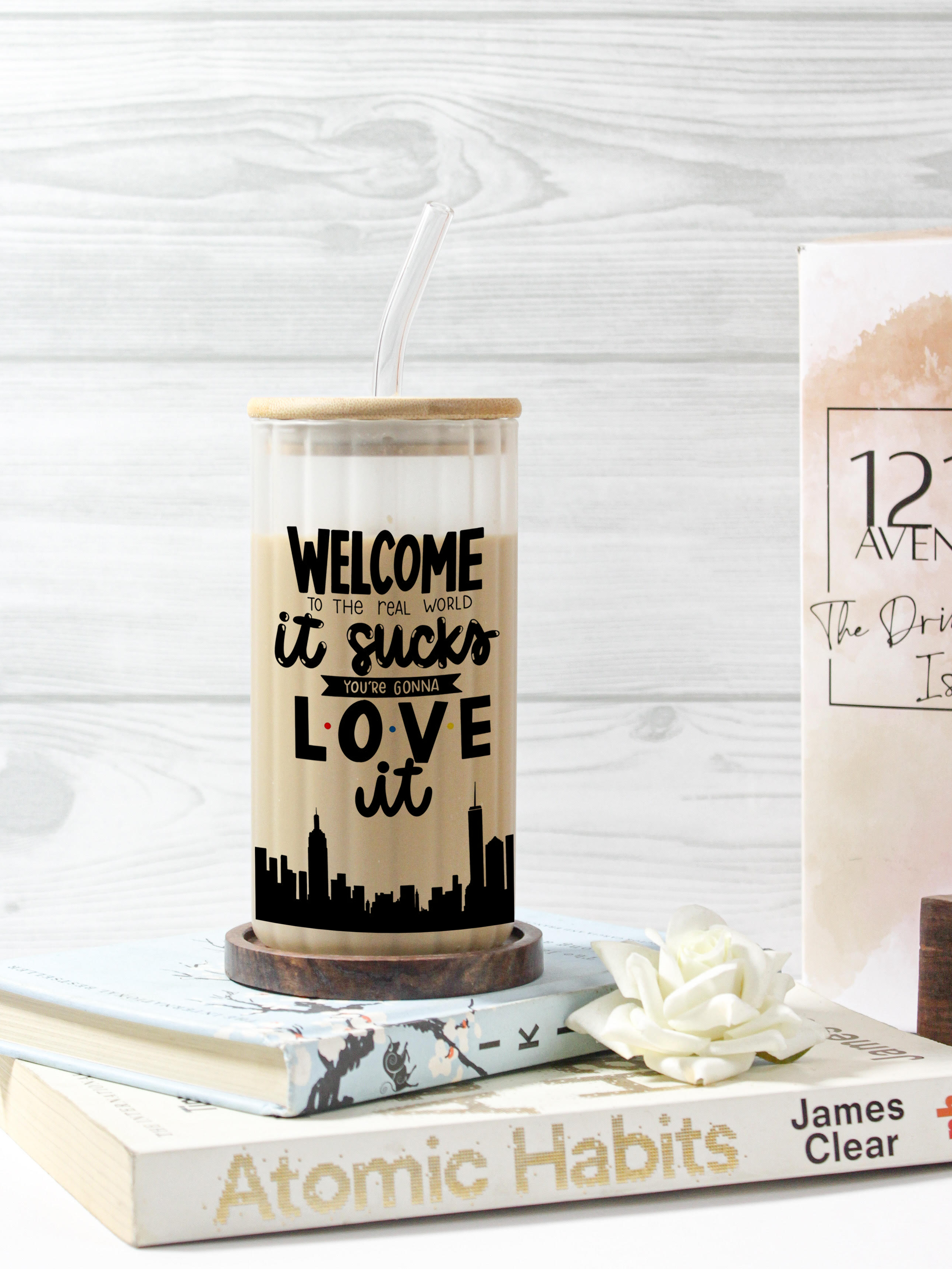 Frosted Ripple Taille Sipper 500ml| Friends Themed Print | 18oz Ripple Frosted Glass Tumbler with lid and straw 1219 Avenue India