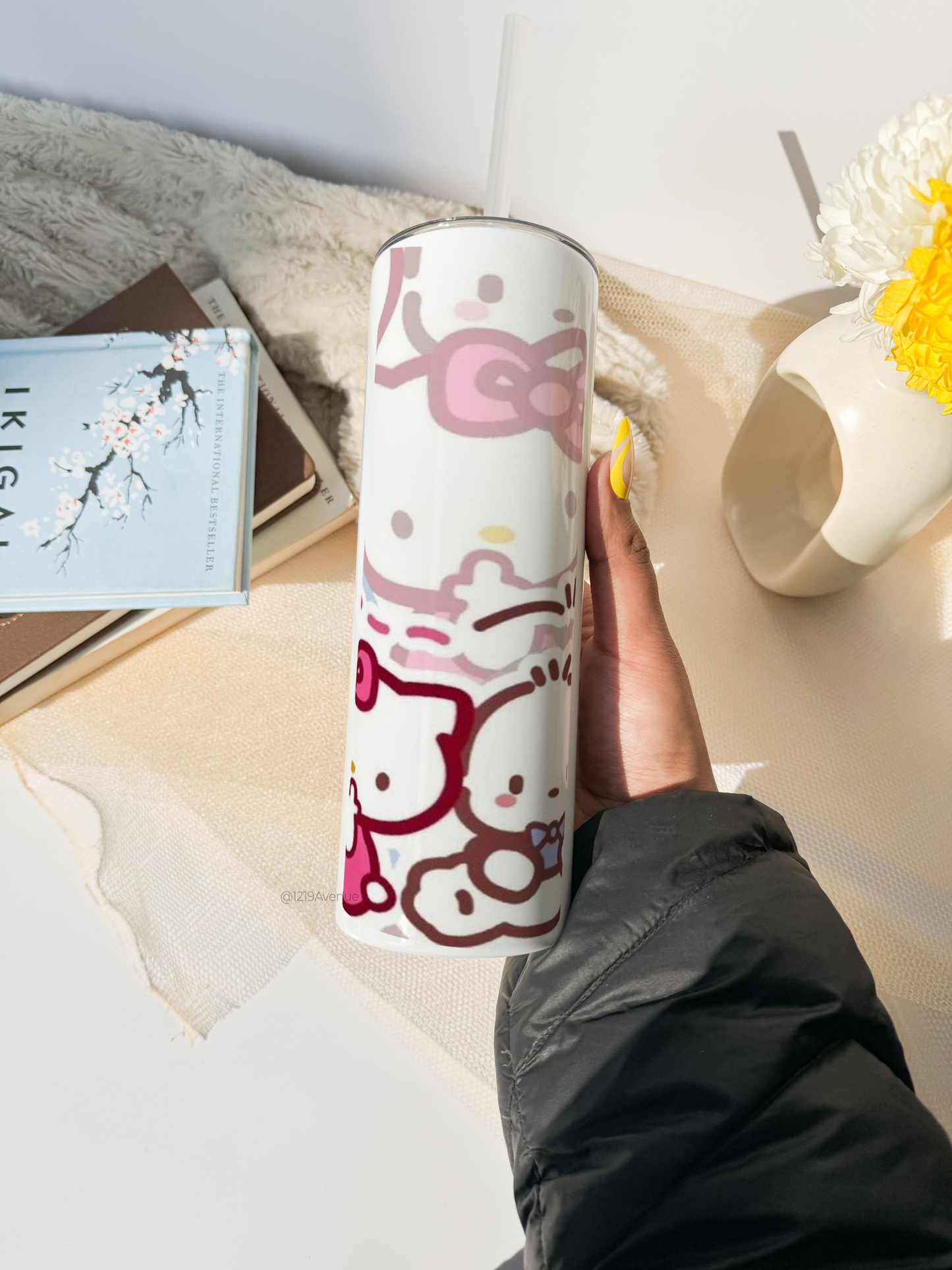 Colossal Tumbler 750ML with silicon straw| Popping Sanfam All Over Print |Double Walled Insulated Tumbler