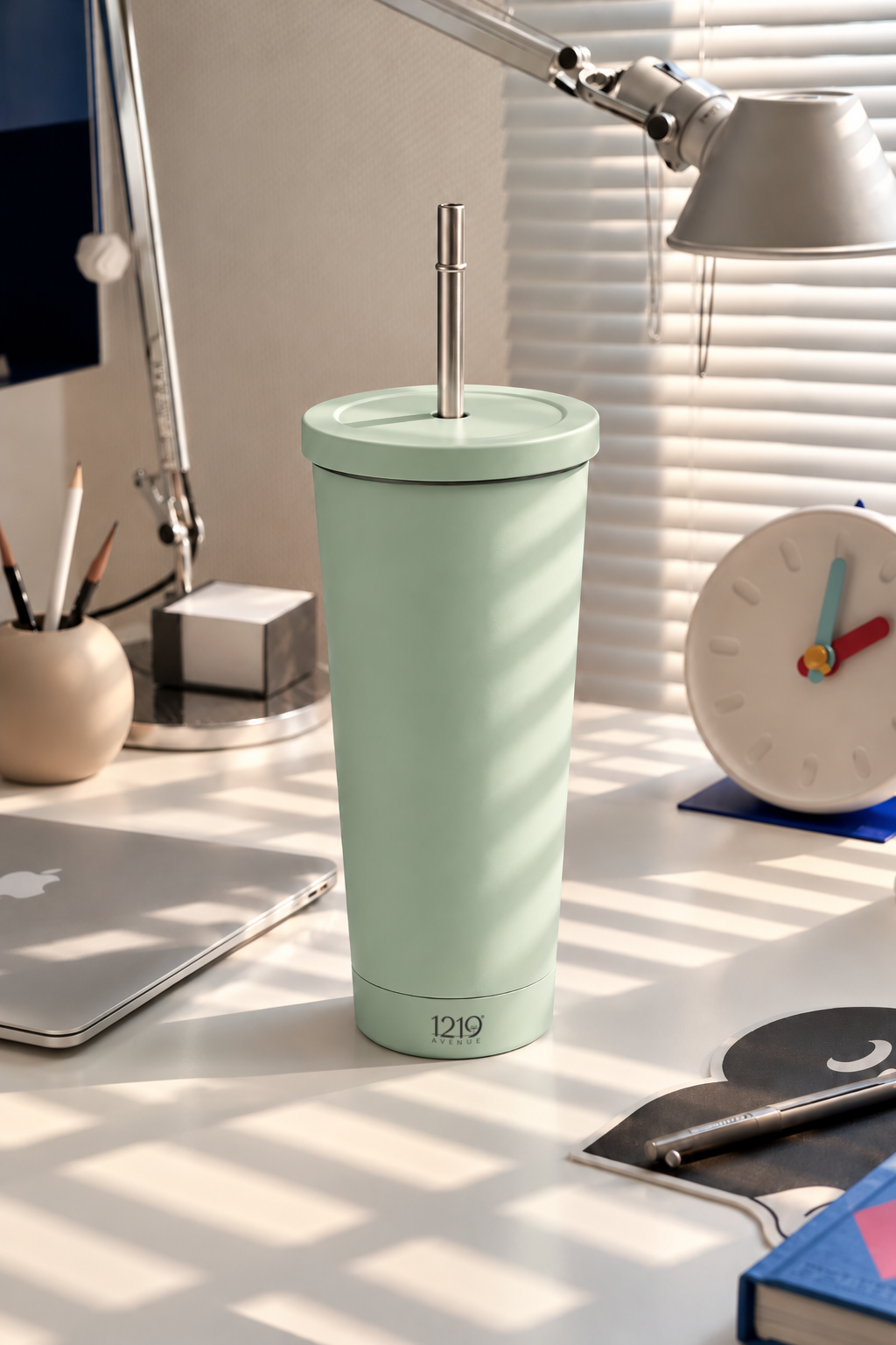 Muse 600ml Insulated Tumbler | Double Wall Hot & Cold Insulated Tumbler with Steel Straw 1219 Avenue