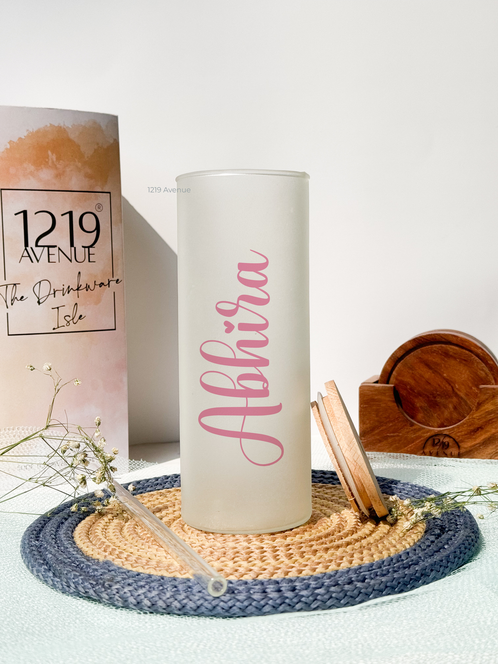 Personalized Frosted Grande Sipper 650 ml |Name Customized | Coffee Glass Tumbler with straw and lid 22oz 1219 Avenue India