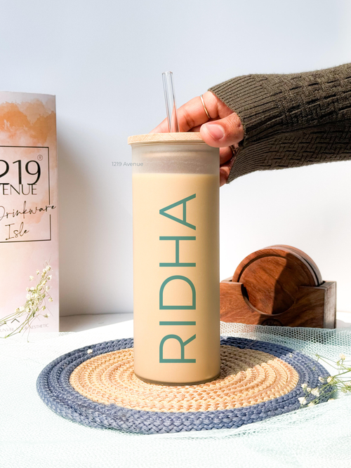 Personalized Frosted Grande Sipper 650 ml |Name Customized | Coffee Glass Tumbler with straw and lid 22oz 1219 Avenue India