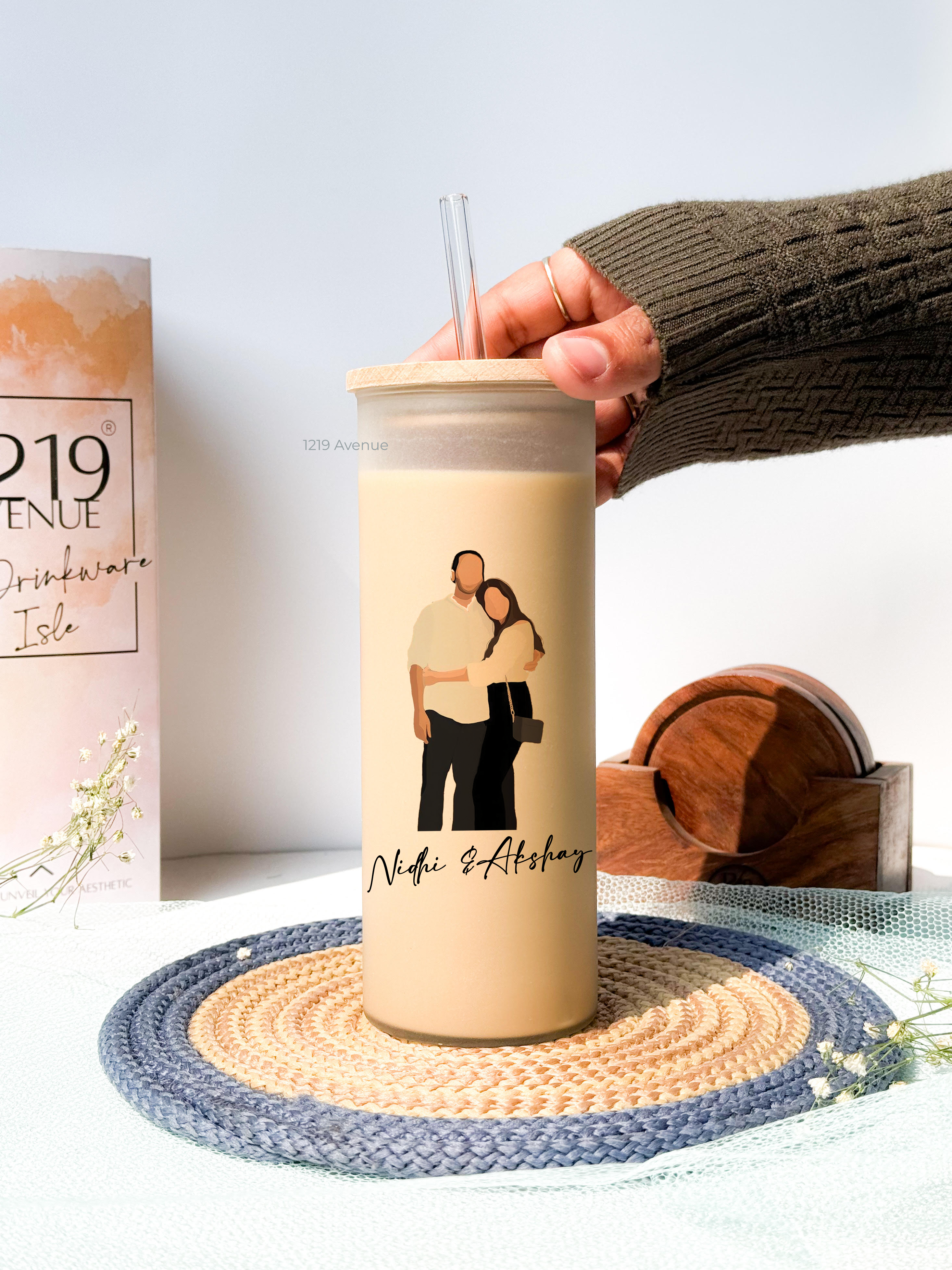 Personalized Frosted Grande Sipper 650 ml |Vector Print | Coffee Glass Tumbler with straw and lid 22oz 1219 Avenue