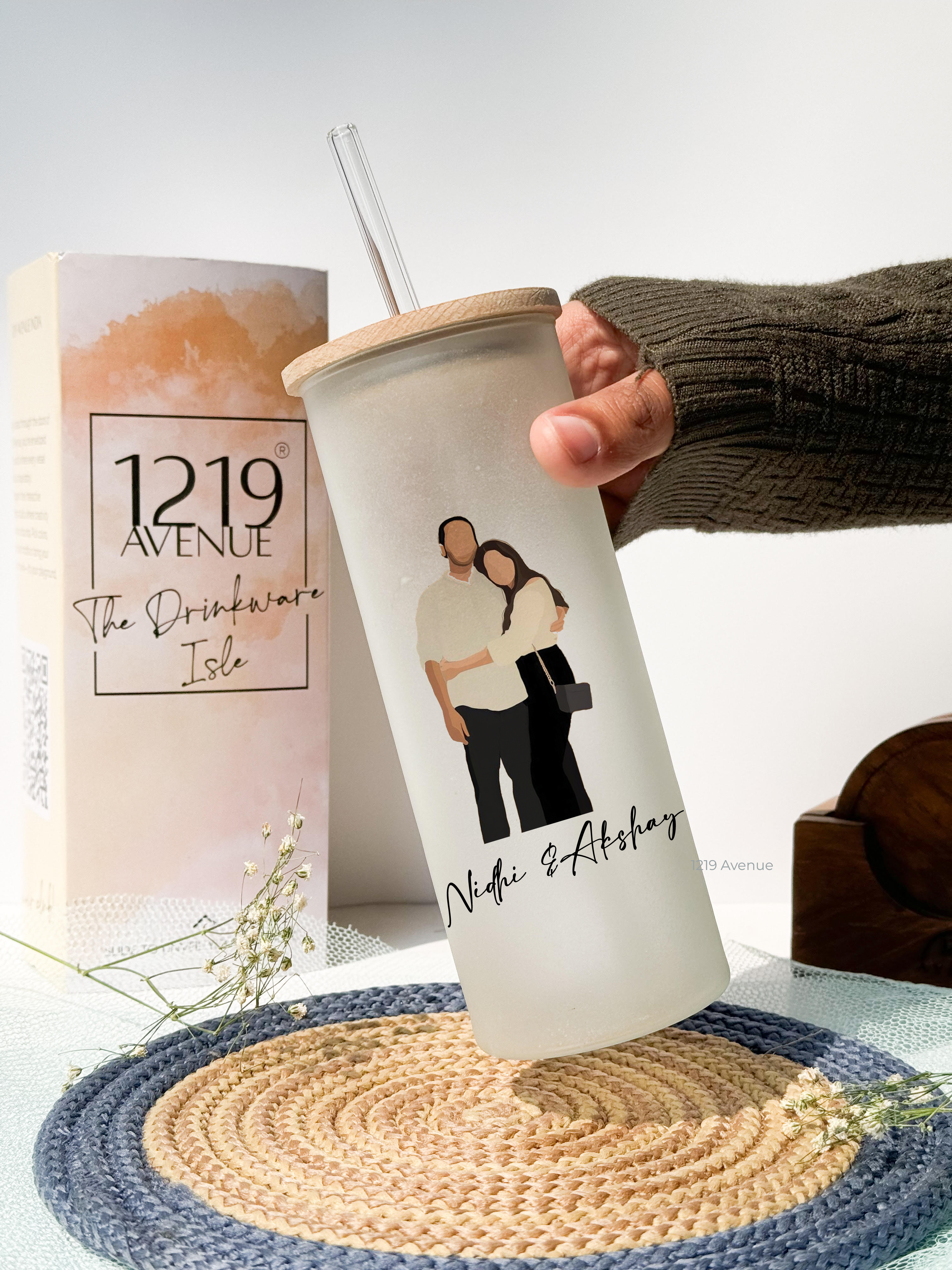 Personalized Frosted Grande Sipper 650 ml |Vector Print | Coffee Glass Tumbler with straw and lid 22oz 1219 Avenue