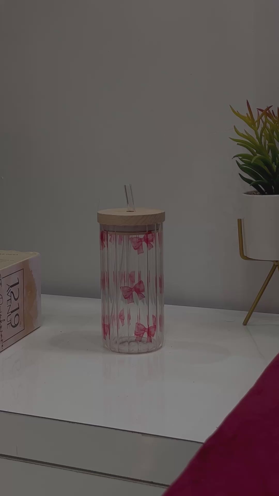 Ripple Taille Sipper 500ml| Bows All Over Print | 18oz Ripple Glass Tumbler with lid and straw