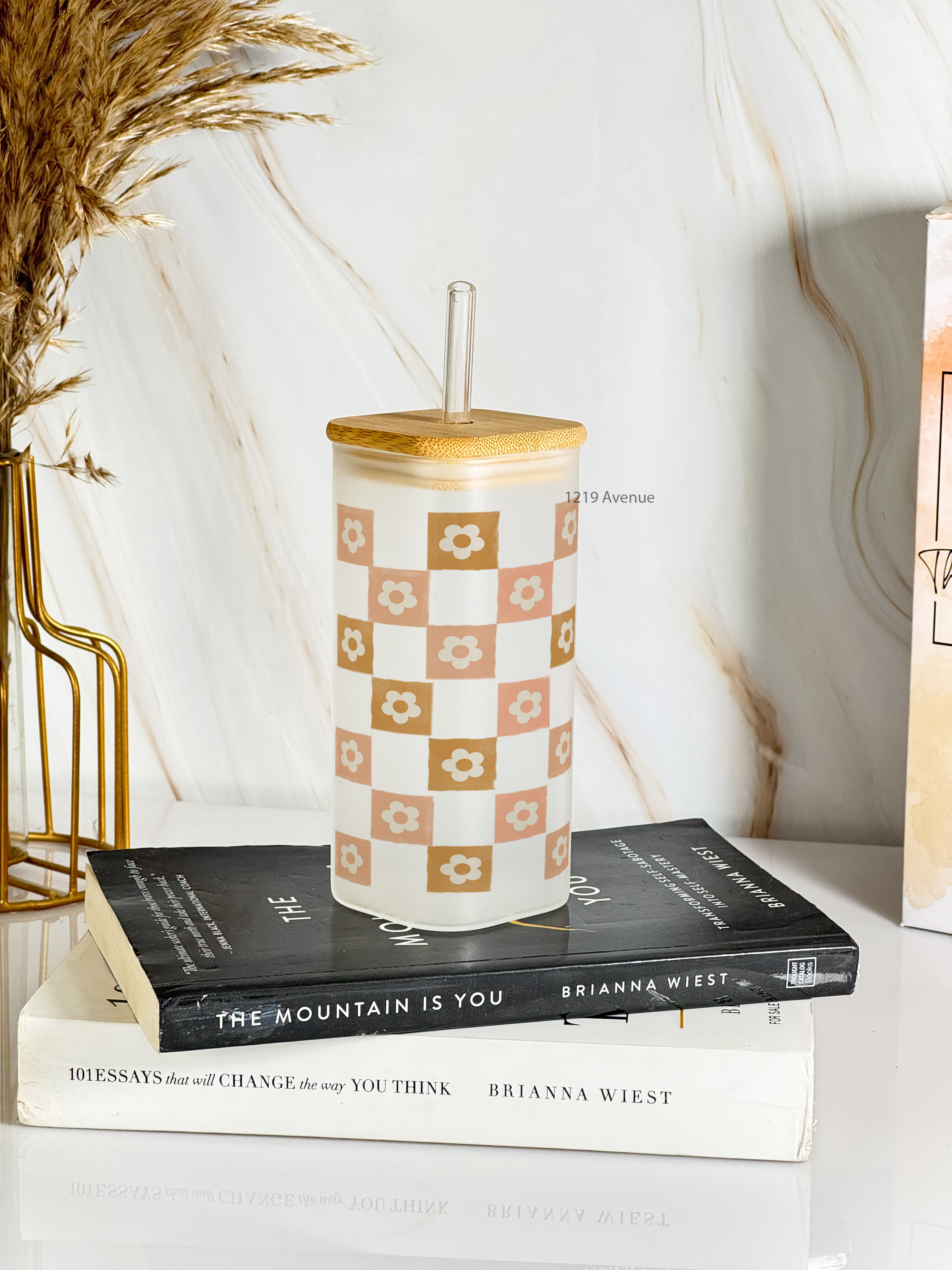 Squaro Sipper 450ml| Sage Daisy Dreamer Design| Permanent Prints| Coffee Glass Tumbler with straw and lid 1219 Avenue