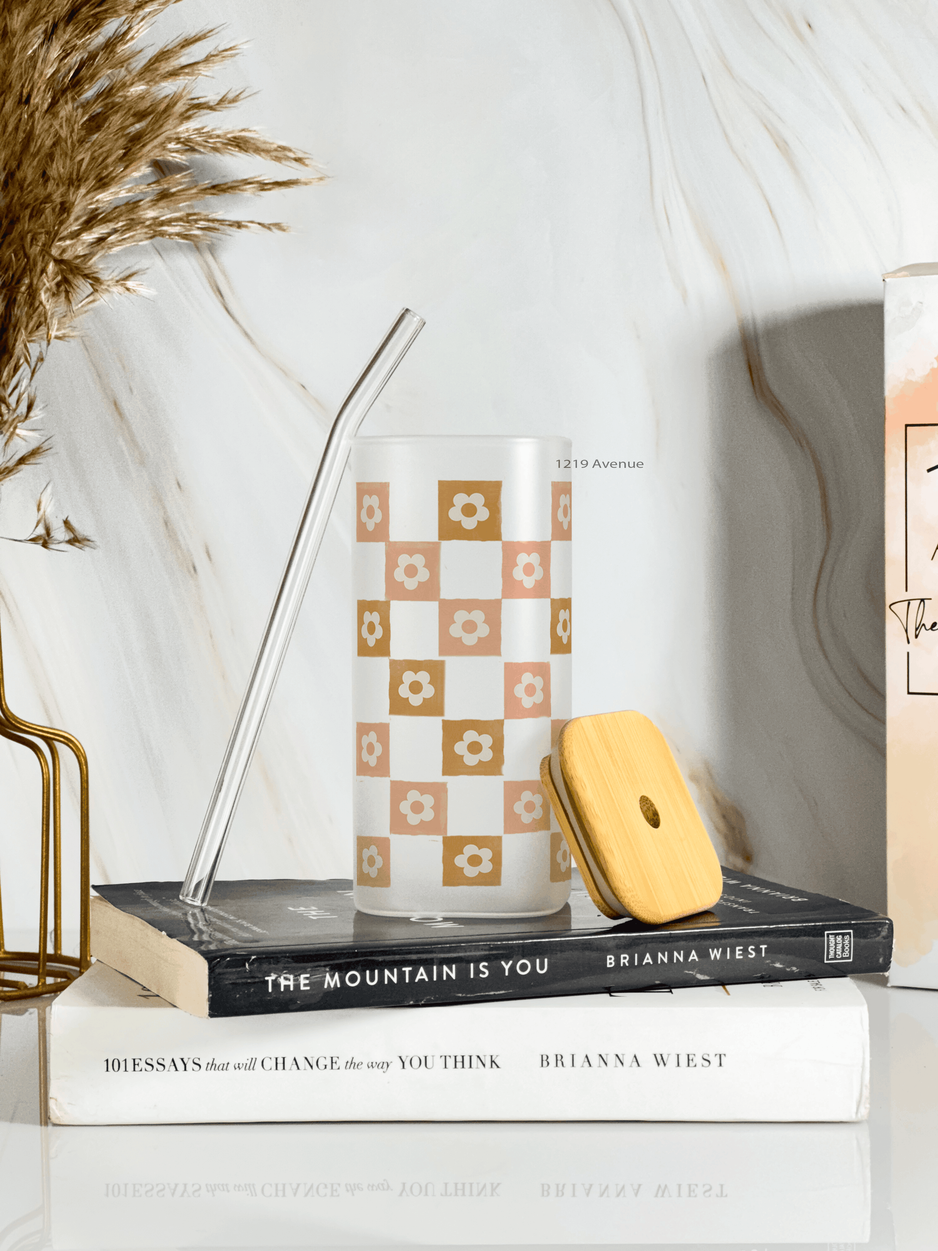 Squaro Sipper 450ml| Sage Daisy Dreamer Design| Permanent Prints| Coffee Glass Tumbler with straw and lid 1219 Avenue