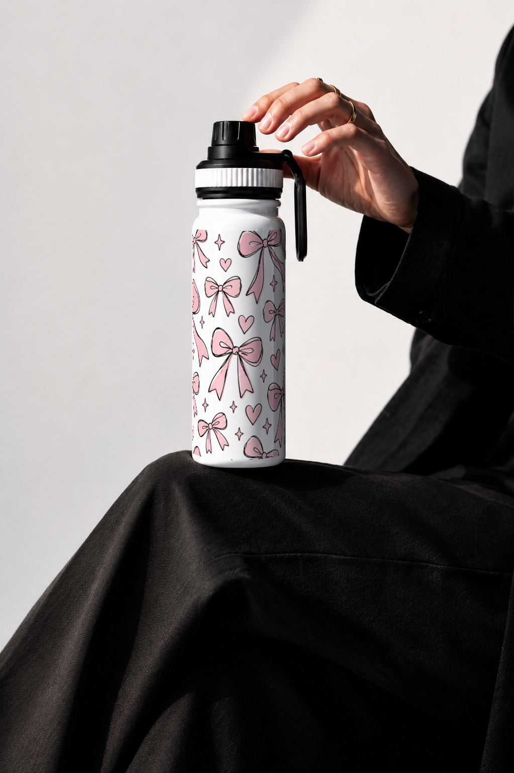 TANK-Sip™ Insulated Water Bottle | 950ml / 32oz | Double-Walled | Bowberry Hearts 1219 Avenue