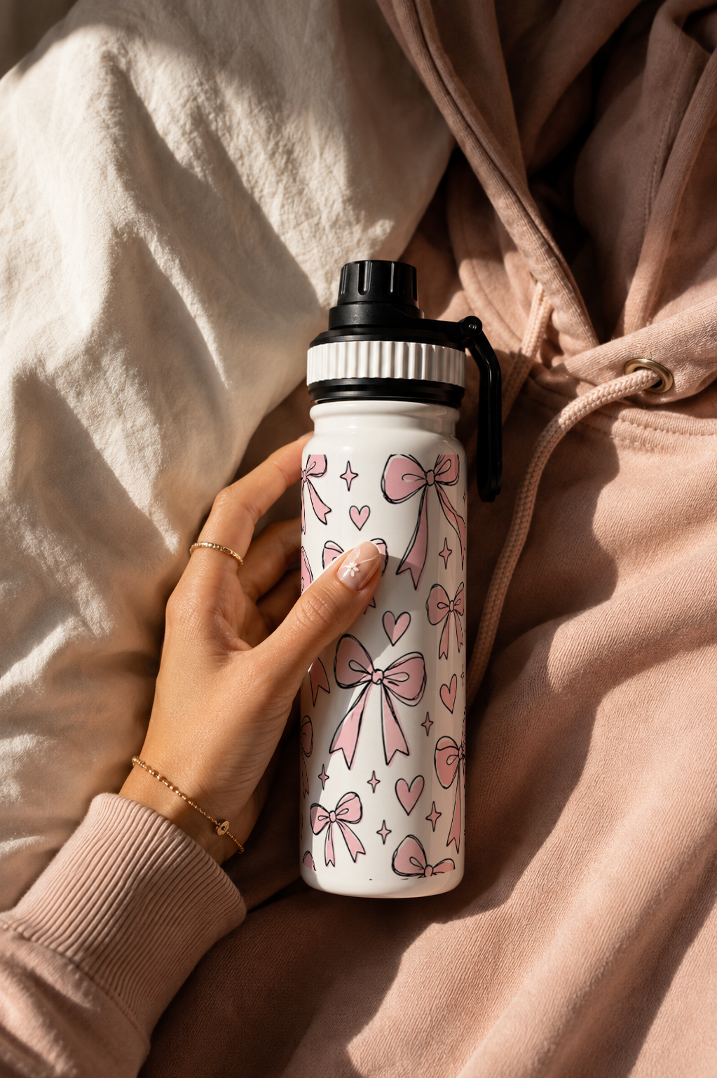 TANK-Sip™ Insulated Water Bottle | 950ml / 32oz | Double-Walled | Bowberry Hearts 1219 Avenue
