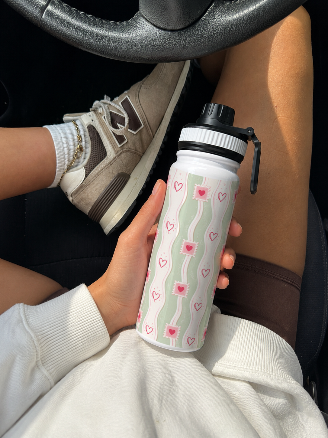 TANK-Sip™ Insulated Water Bottle | 950ml / 32oz | Double-Walled | Heartstamp Whimsy 1219 Avenue