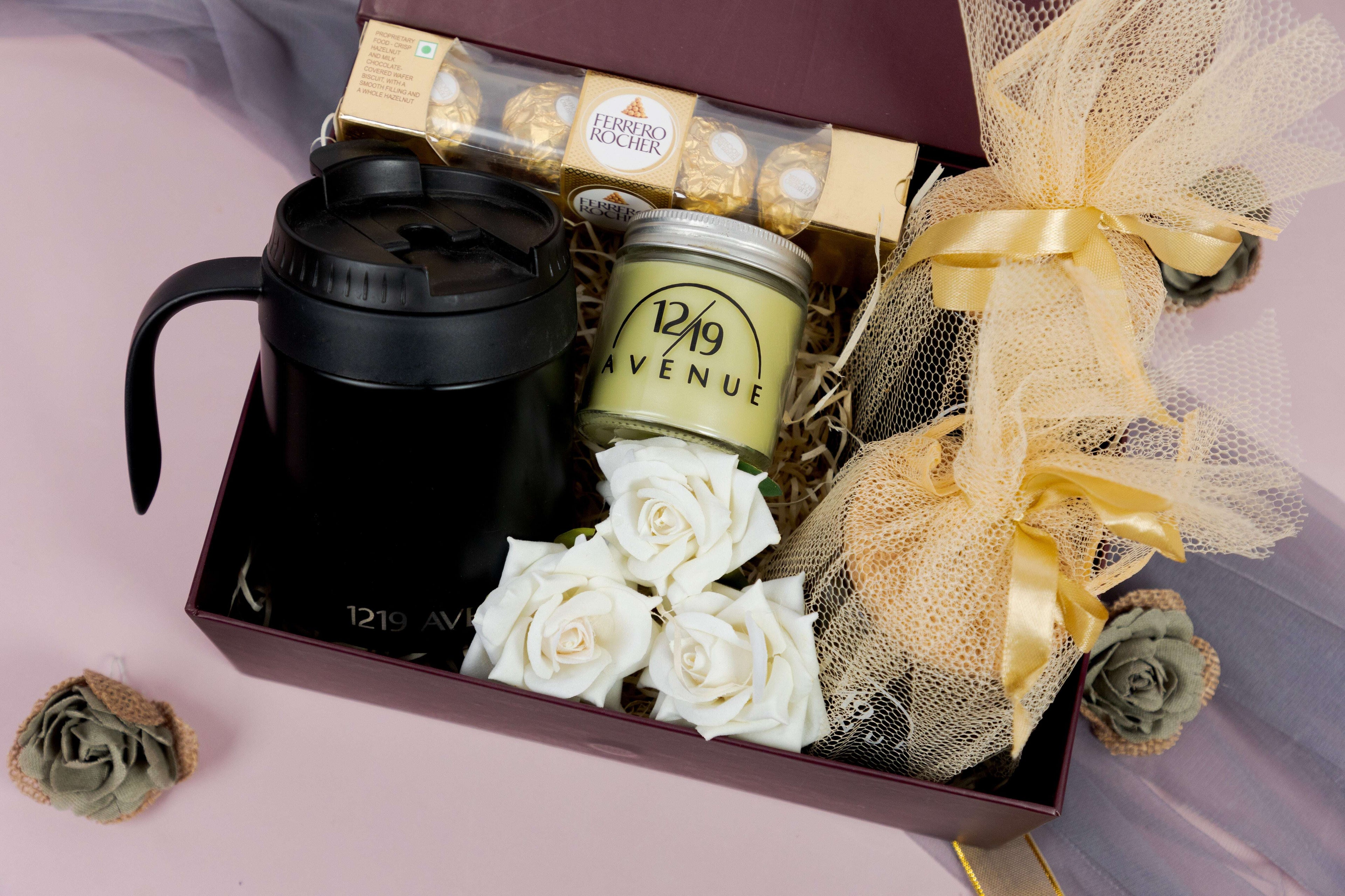 The Golden Glow Gourmet Personalized Gifting Hamper 1219 Avenue India