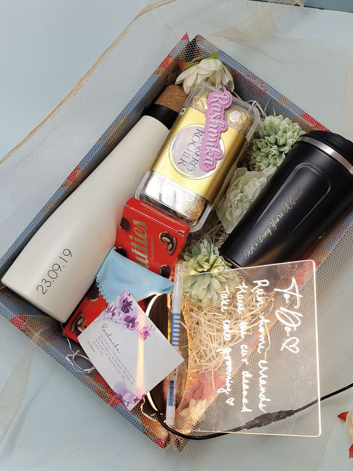 The Lux Personalized Gifting Hamper 1219 Avenue India