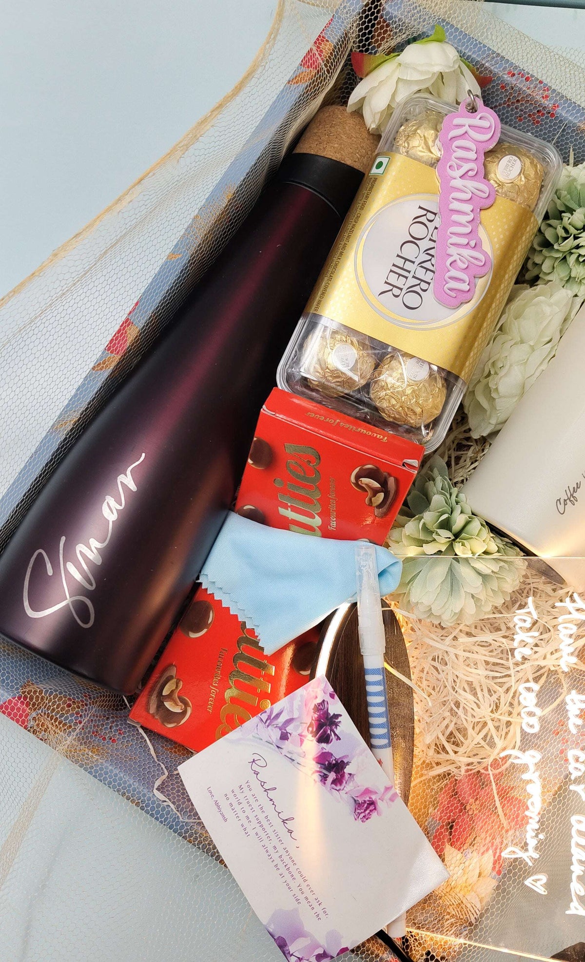 The Lux Personalized Gifting Hamper 1219 Avenue India
