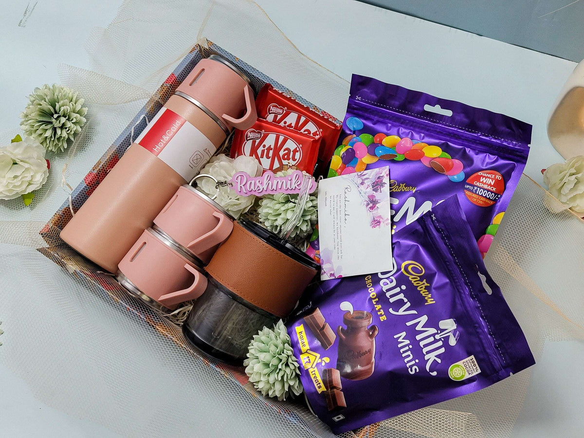 The Sip-on Personalized Gifting Hamper 1219 Avenue India