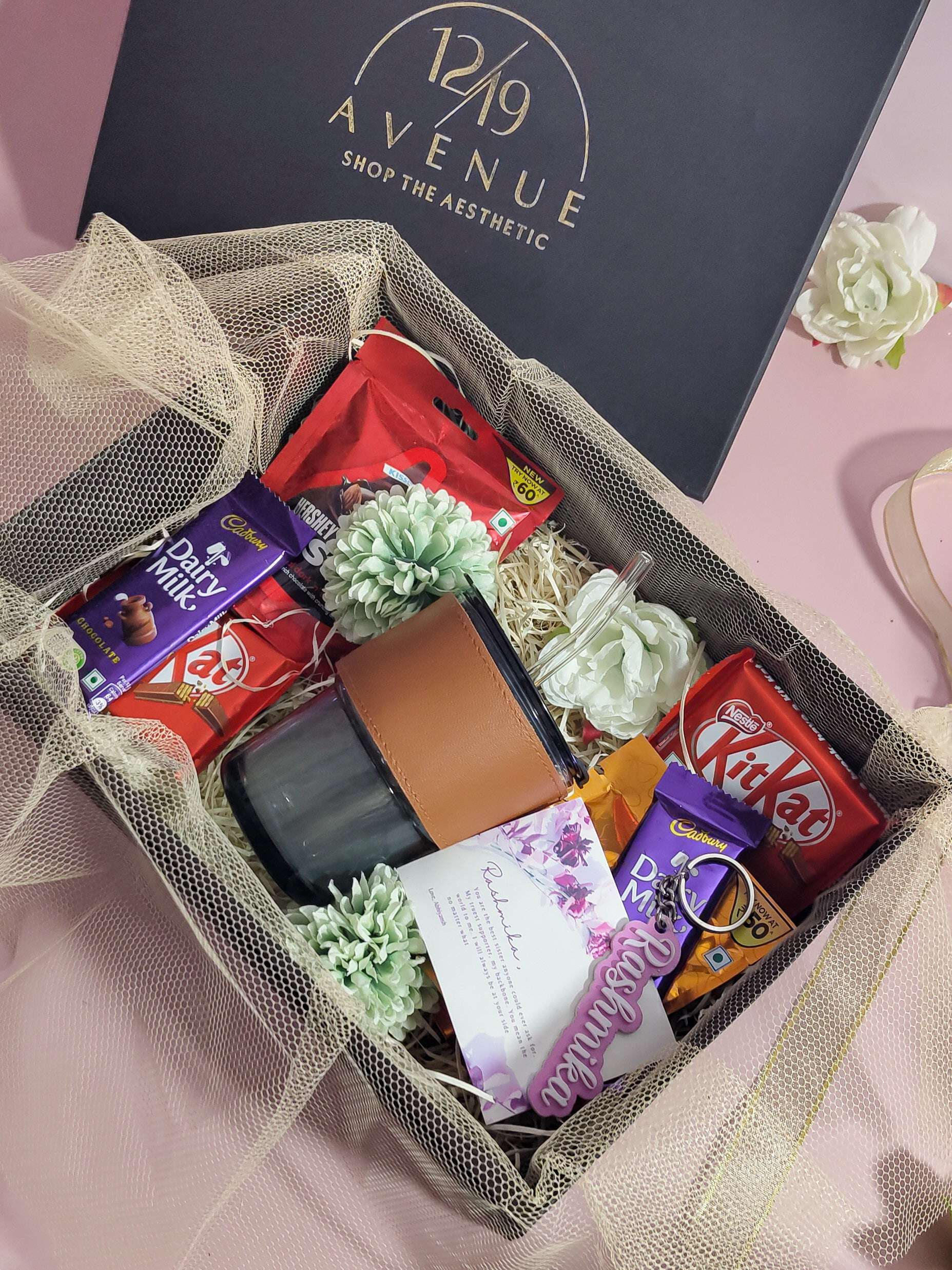 Too Sweet to be True Personalized Gifting Hamper 1219 Avenue India