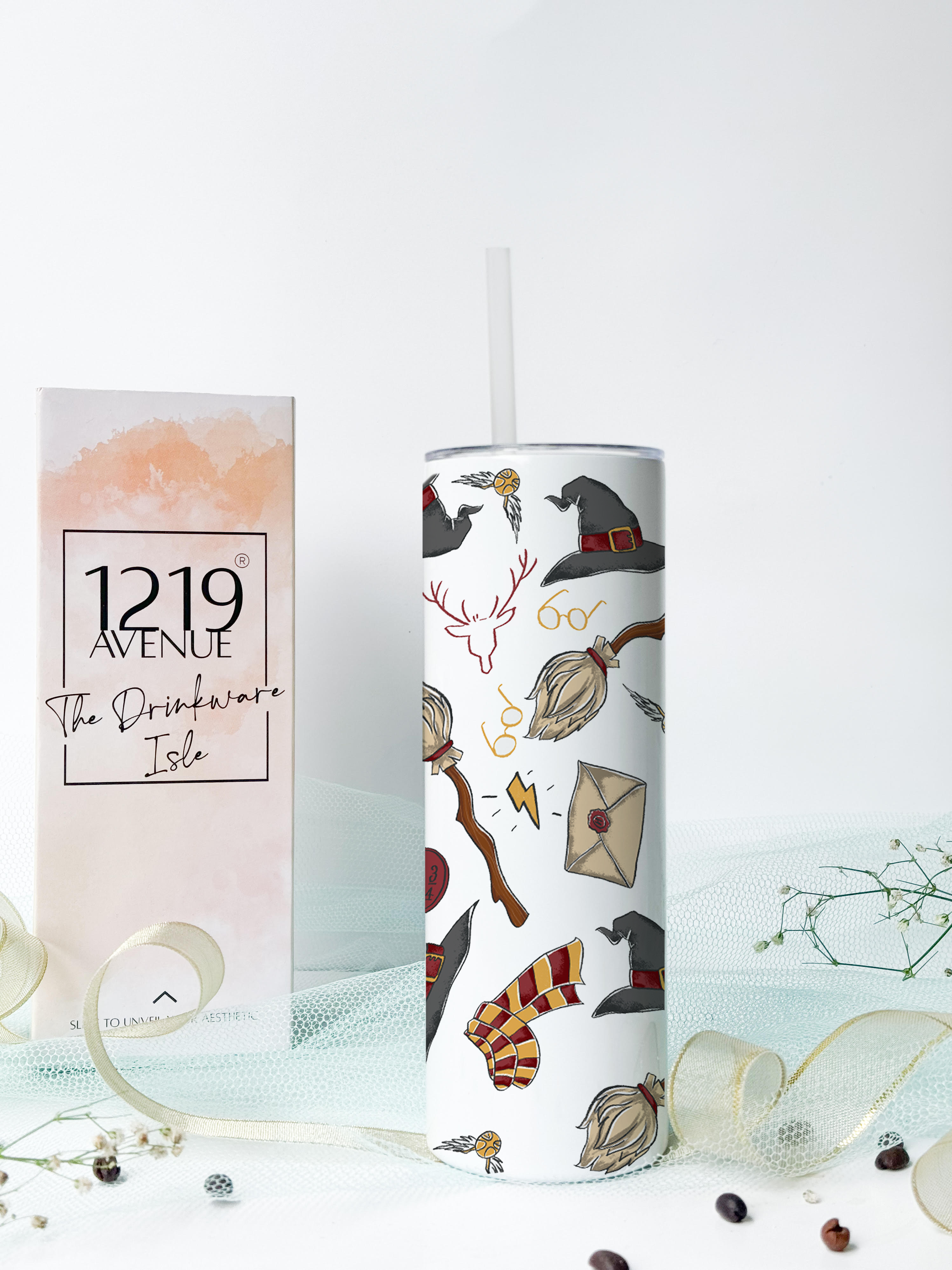Colossal Tumbler 700ml with Straw | Cute H.P All Over Print| Double Walled Insulated Tumbler 7-8 hrs