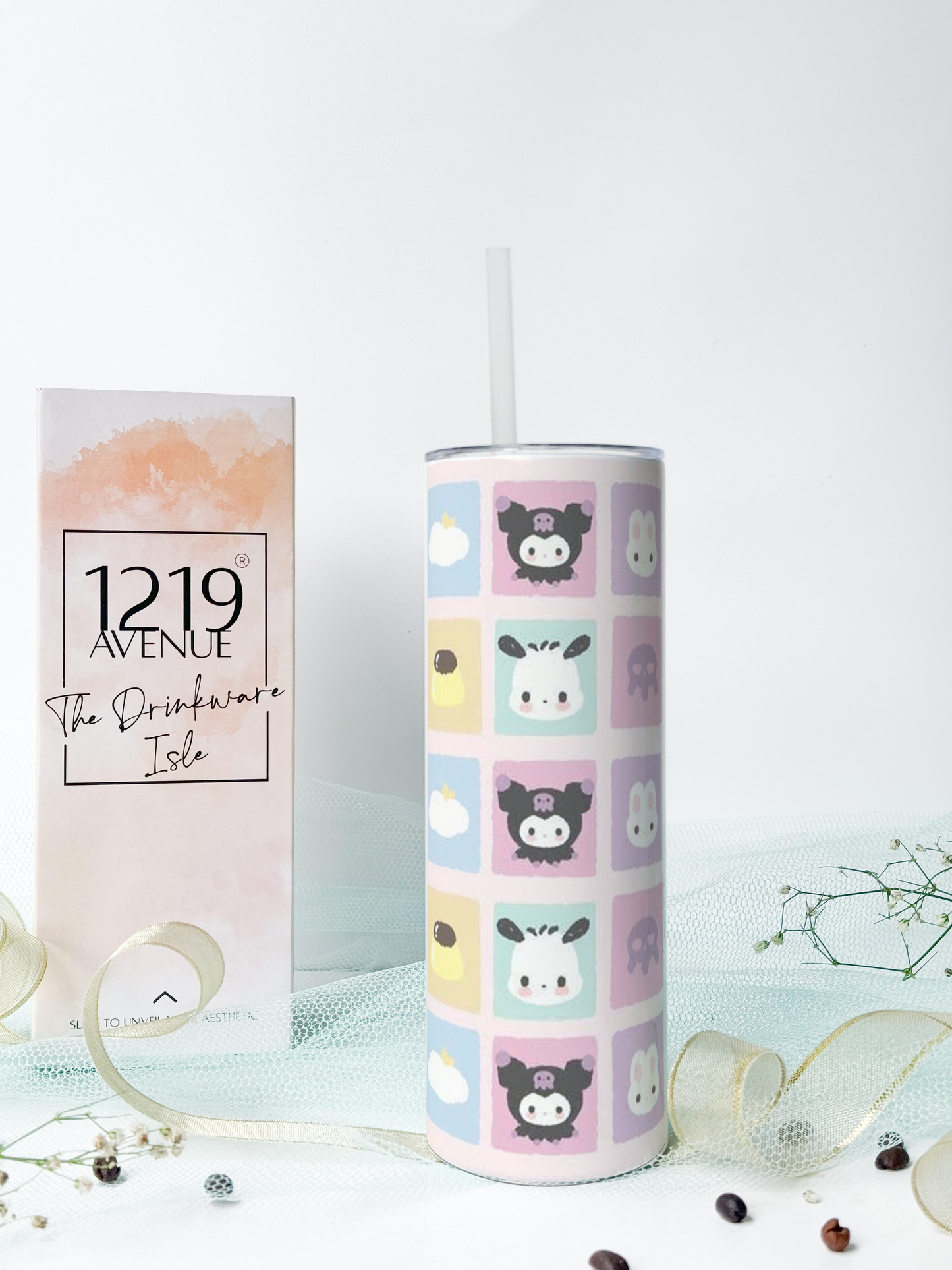 Colossal Tumbler 750ML with silicon straw| Popping Sanrio Checks All Over Print |Double Walled Insulated Tumbler