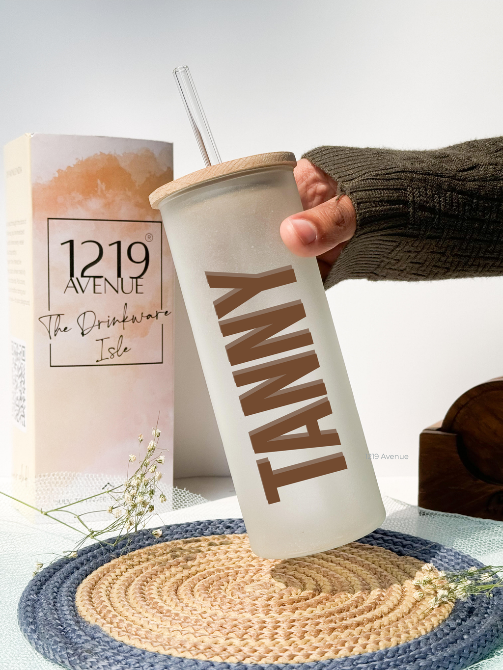 Personalized Frosted Grande Sipper 650 ml |Retro Way Name | Coffee Glass Tumbler with straw and lid 22oz